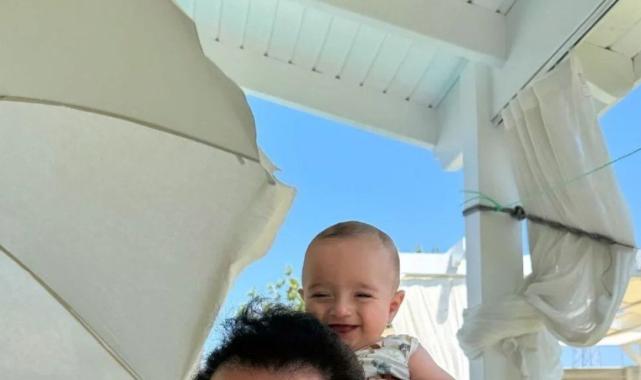 İbrahim Tatlıses soluğu torunlarının yanında aldı