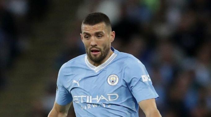 İngilizlerin iddası! Jose Mourinho&#039;nun transferdeki 1 numarası Mateo Kovacic!