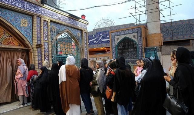 İran'da cumhurbaşkanlığı seçimlerinde oy kullanma süresi sona erdi