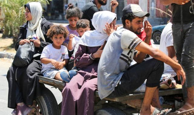 İsrail, Gazze'de güvenli bölgede tahliye çağrısı yaptı