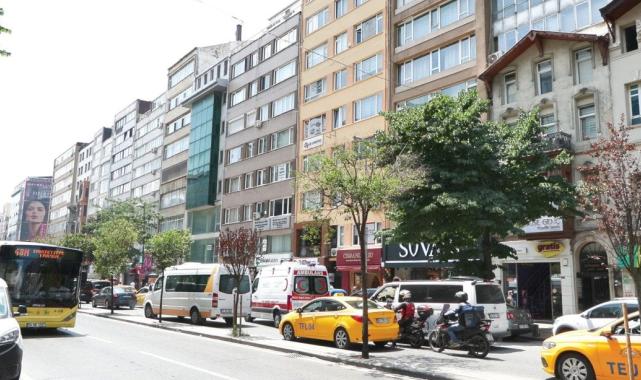 İstanbul Şişli, tarihi binalara eklenen kaçak yapılarla doldu