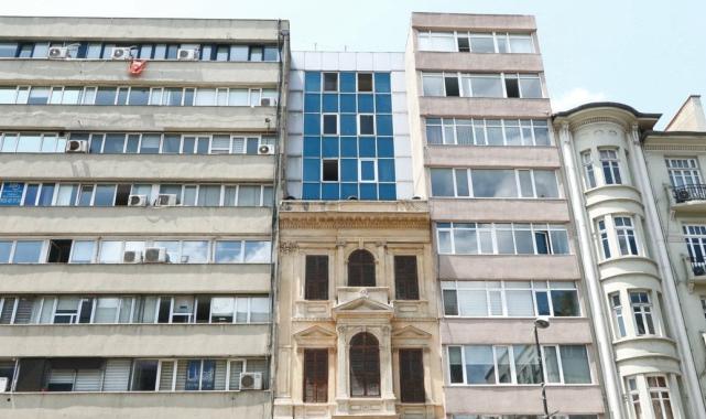 İstanbul Şişli, tarihi binalara eklenen kaçak yapılarla doldu