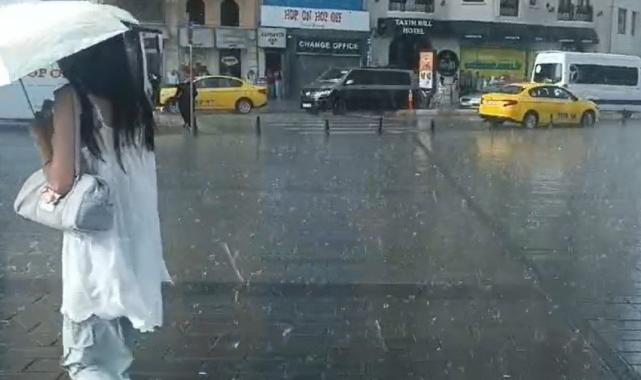 İstanbul'da sağanak yağış etkili oluyor