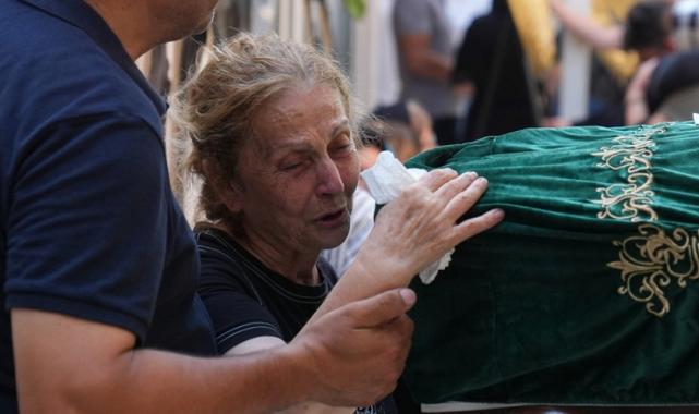 İzmir'de elektrik akımına kapılarak ölen İnanç Öktemay, son yolculuğuna uğurlandı