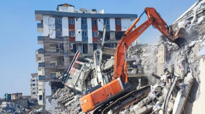 Kahramanmaraş'ta 44 kişiye mezar olan aparmanın yıkılma nedeni ortaya çıktı