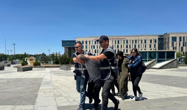 Kayseri'de Atatürk anıtına saldıran kadın: Dayımın mesih olduğuna inanıyorum