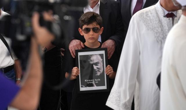 Kenan Işık toprağa verildi