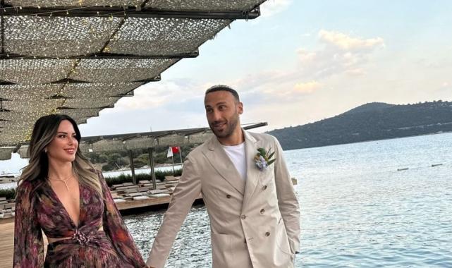 "Kraliçem" diye seviyor...Cenk Tosun'un 8 yıllık eşi ile pozları büyüledi! "Aşka inancımız tazelendi"