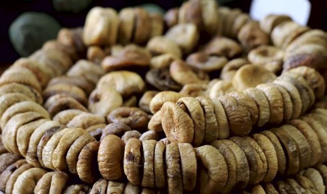 Kuru meyve ihracatında miktar düştü, döviz getirisi yükseldi