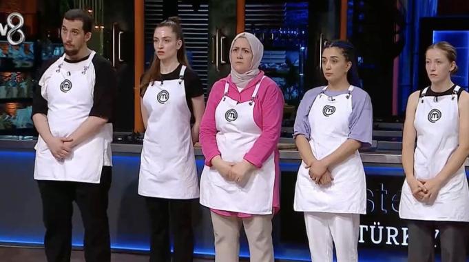 MasterChef&#039;te bir ilk! Şefler bile inanamadı...