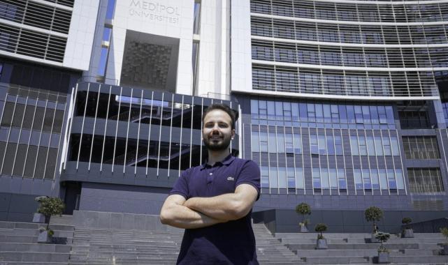 Medipol Üniversitesi'nden mezun olan doktorun ilham veren hikayesi