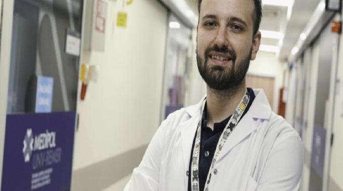 Medipol Üniversitesi'nden mezun olan doktorun ilham veren hikayesi