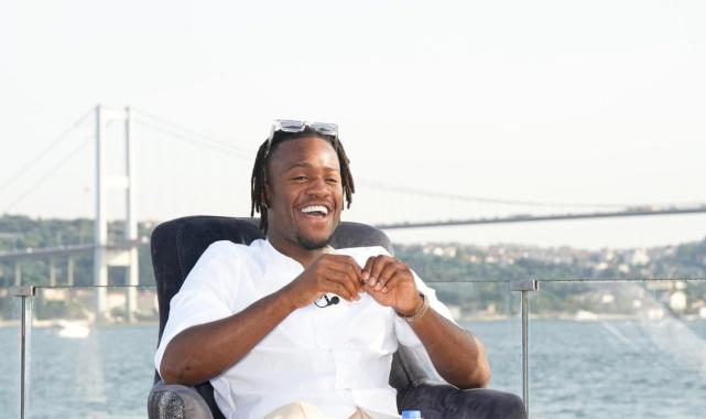 Michy Bathsuayi: Galatasaray'ın renklerini hep sevmişimdir