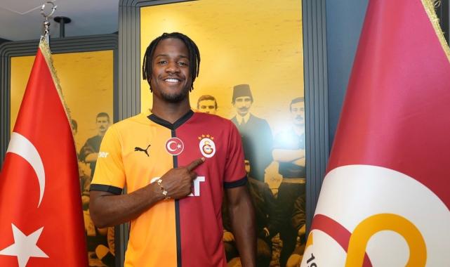 Michy Bathsuayi: Galatasaray'ın renklerini hep sevmişimdir