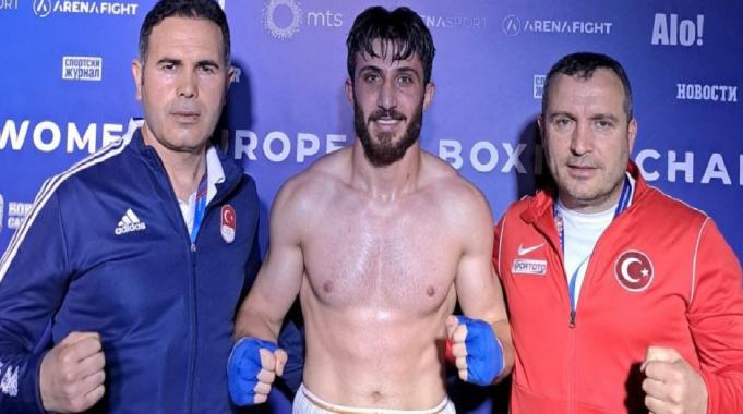 Milli boksör Tuğrulhan Erdemir, olimpiyatta kuraya giremeden elendi