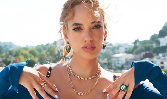 Oyunculuk yapmaya hazırlanan şarkıcı Hadise'nin partneri belli oldu!