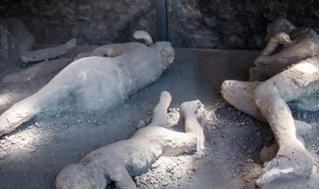 Pompeii'nin 2000 yıllık sırrı: Patlamadan kurtulanlar depremle yüzleşti