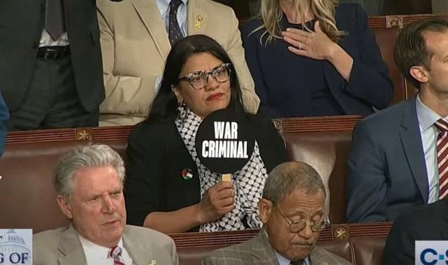 Rashida Tlaib, ABD Kongresi'nde Netanyahu'yu tek başına protesto etti