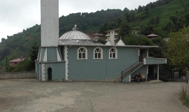 Rize'de 6 yıldır imamsız olan köyün cemaati tepkili