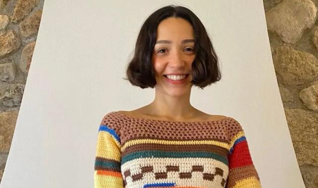 Şarkıcı Zeynep Bastık ve oyuncu Serkay Tütüncü'den aşk pozu geldi! Taze sevgililere yorum yağdı