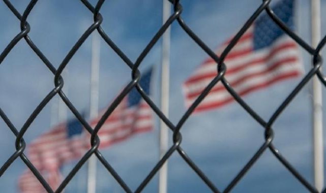 ABD ile anlaşma imzalayan Panama göçmen geçişi olan 3 giriş noktasını kapattı