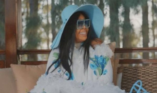 Bülent Ersoy 'Dünya Güzellerim Tatilde' programını bıraktı