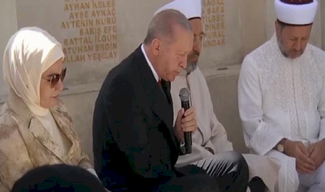 Cumhurbaşkanı Erdoğan 15 Temmuz Şehitler Makamı'nda