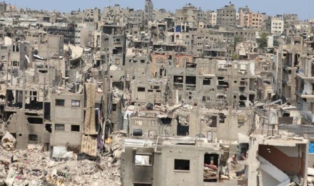 Gazze'de 1 milyon 300 bini aşkın Filistinli yerinden edildi