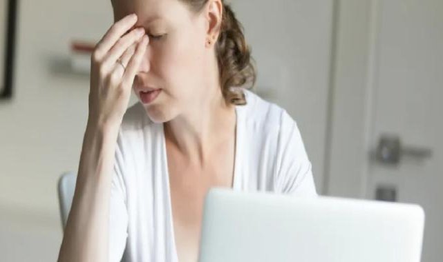 Göz yorgunluğu göz sağlığınızı olumsuz etkiliyor!