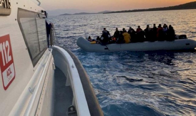 İzmir açıklarında 26 düzensiz göçmen yakalandı