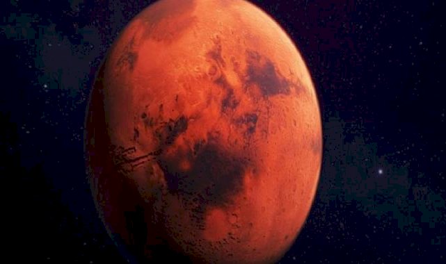 Kızıl gezegende neler oluyor: Mars'a öncekilerden yaklaşık 5 kat fazla göktaşı düştüğü ortaya çıktı