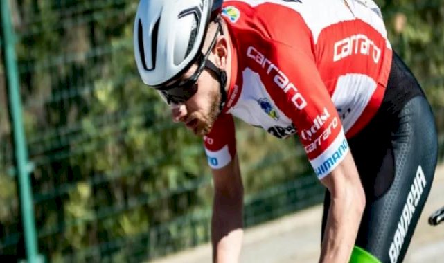 Milli bisikletçi Burak Abay Paris yolcusu