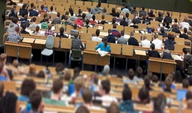 YÖK'ten vakıf üniversitelerine 'ücret' uyarısı