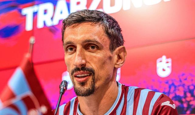 Trabzonspor, Stefan Savic ile 3 yıllık sözleşme imzaladı