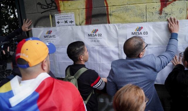 Venezuela'da seçimi kazanan Nicholas Maduro oldu