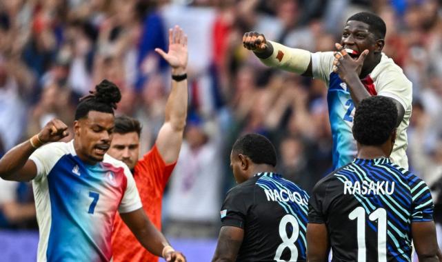 Yedili ragbide Fiji'yi deviren Fransa, altın madalyanın sahibi oldu