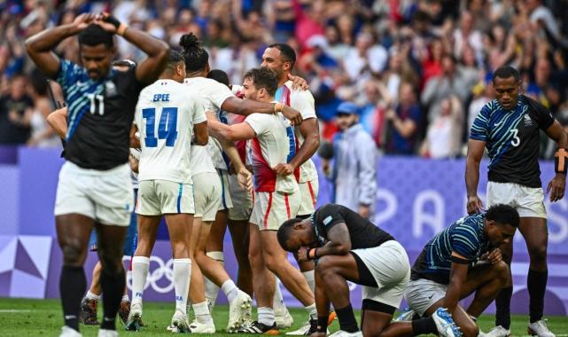 Yedili ragbide Fiji'yi deviren Fransa, altın madalyanın sahibi oldu