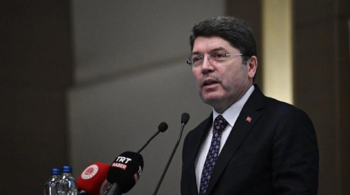 Yılmaz Tunç'tan kadınların soyadı düzenlemesine ilişkin açıklama