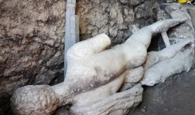 Yunan tanrısı Hermes, kanazilasyonda bulundu