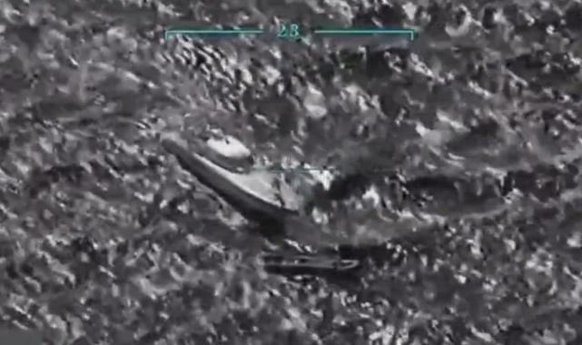 Yunanistan'ın ittiği göçmenleri Türk Sahil Güvenlik botu kurtardı