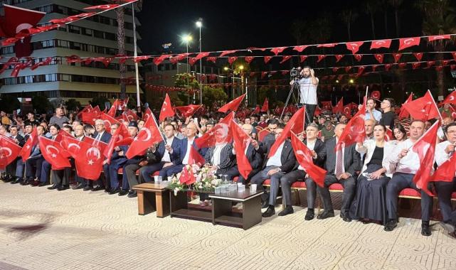 Yurdun dört bir yanından vatandaşlar, 15 Temmuz'da etkinliklere katıldı