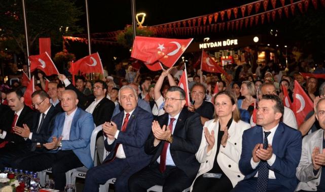 Yurdun dört bir yanından vatandaşlar, 15 Temmuz'da etkinliklere katıldı