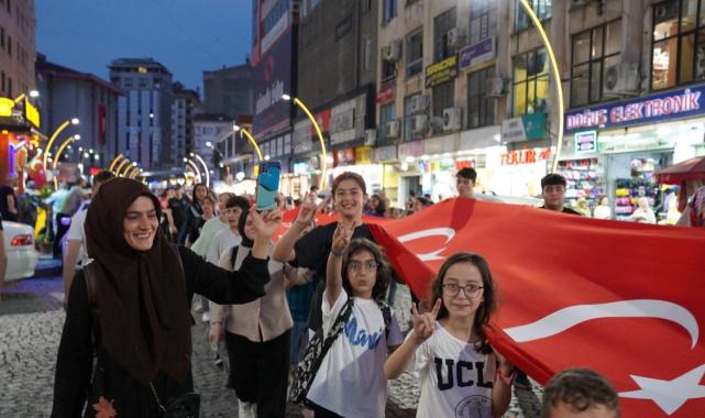 Yurdun dört bir yanından vatandaşlar, 15 Temmuz'da etkinliklere katıldı