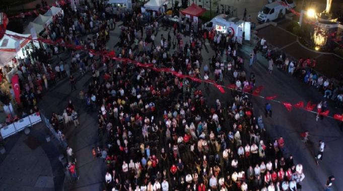 Yurdun dört bir yanından vatandaşlar, 15 Temmuz&#039;da etkinliklere katıldı