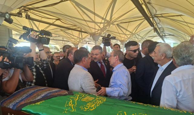 Abdüllatif Şener'in kayınvalidesi son yolcuğuna uğurlandı
