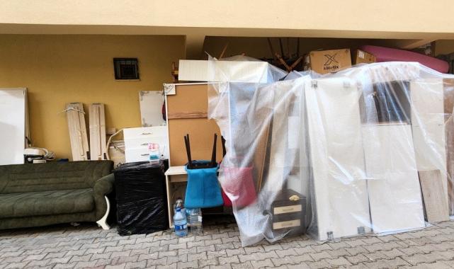 Antalya'da 15 gündür sokakta: Kiralık ev için memur şartı