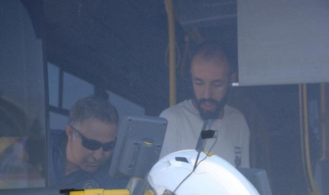 Antalya'da garip olay: Halk otobüsünün kontağını alarak kaçtı