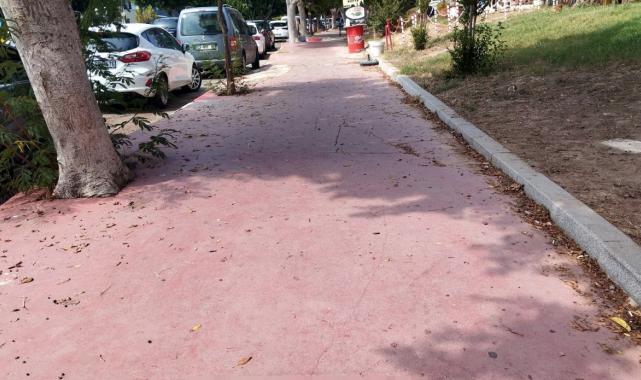 Antalya'da kaldırımlarda yasa dışı bahis reklamı