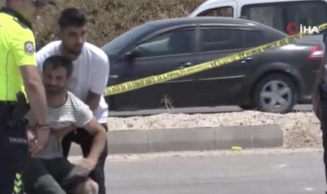 Antalya'da oğlunu trafik kazasında kaybeden babanın son bakışı yürekleri sızlattı