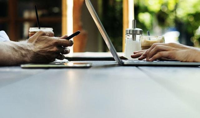 Araştırma yayınlandı: İnternet en çok mesajlaşma için kullanılıyor